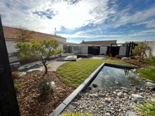 Réalisation d'un jardin Japonais zen au Fenouiller (Vendée) par BOTAANY