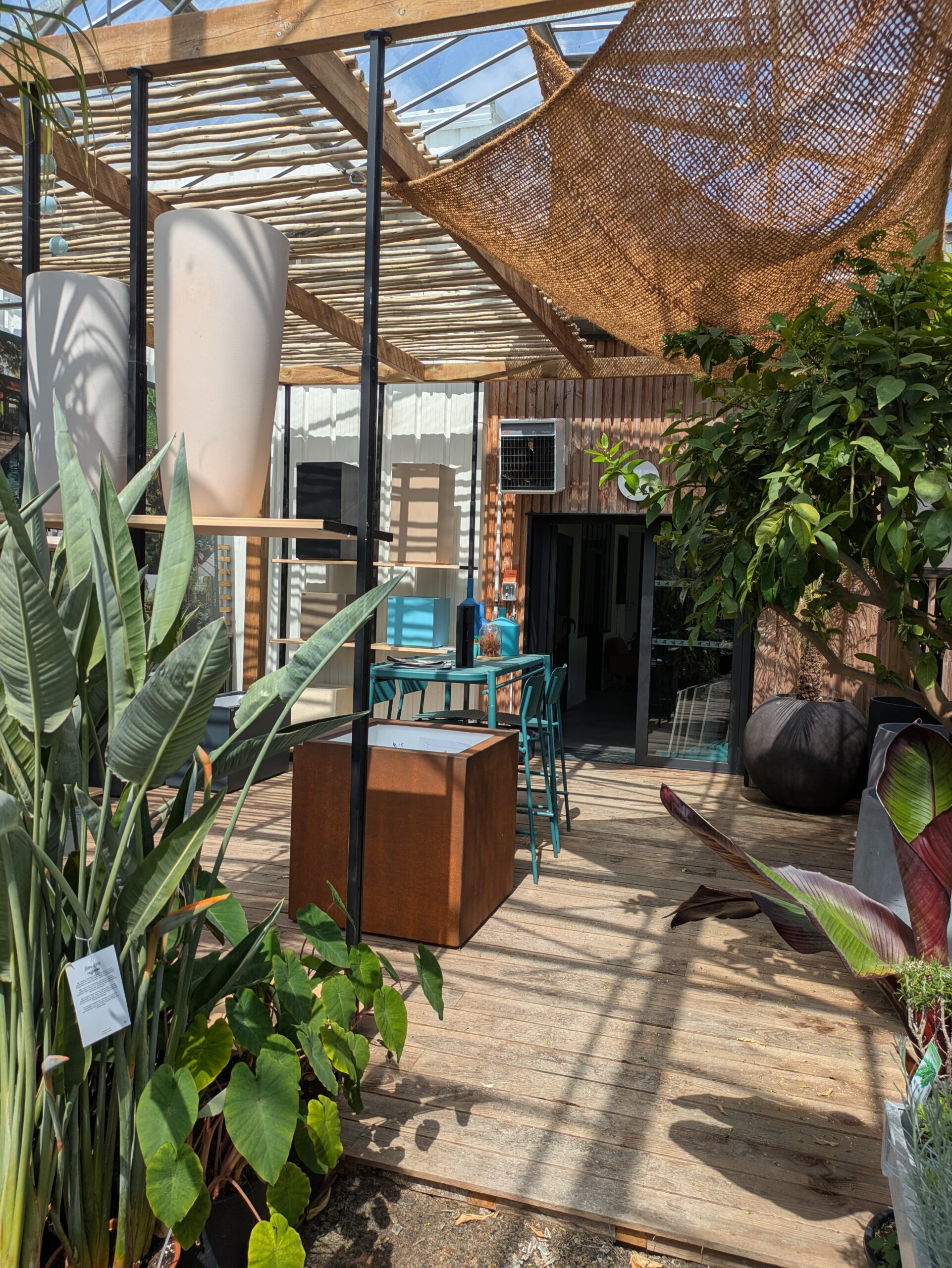 Nouvel espace pots à BOTAANY la pépinière à L'Aiguillon sur vie (Vendée)