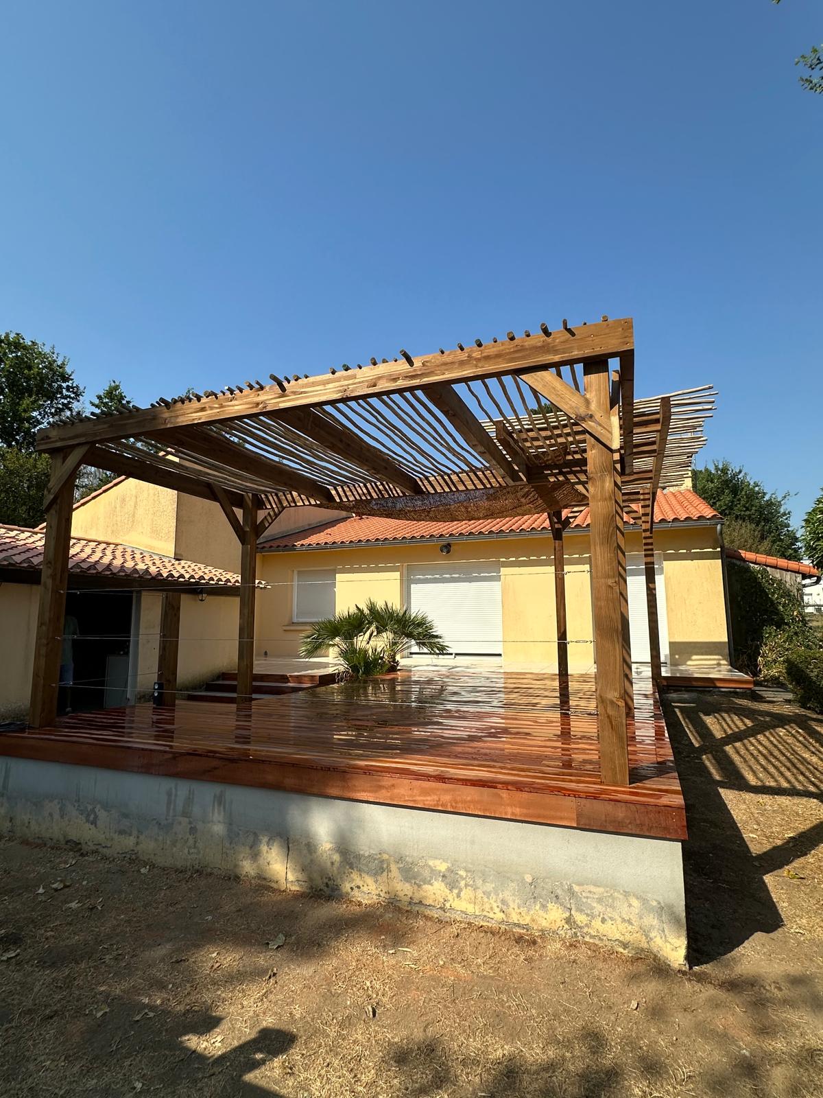 pergola bois sur mesure par BOTAANY