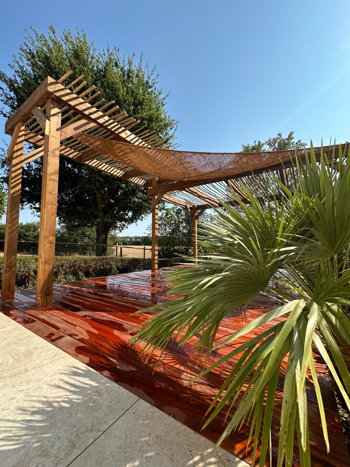 pergola bois sur mesure par BOTAANY