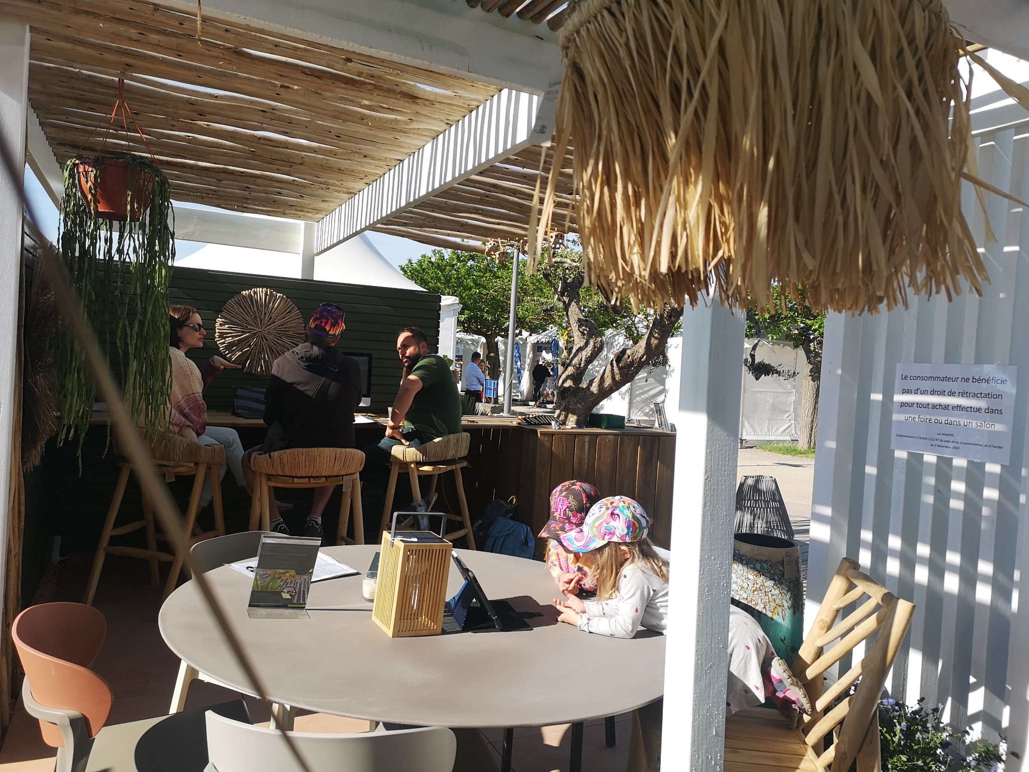 pergola bois eucalyptus sur mesure par BOTAANY